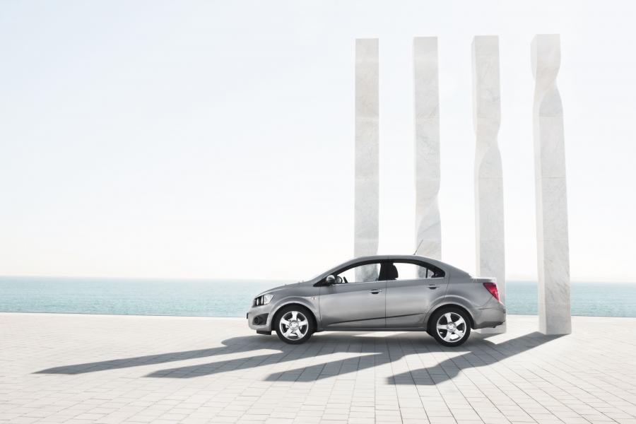  Chevrolet Aveo Sedan 2011 года  (фото 47 из 58)